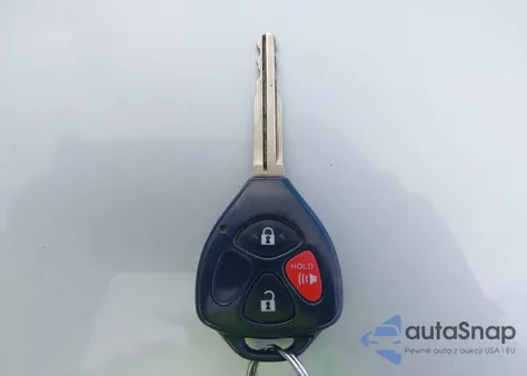 2013 Toyota Matrix из США, поврежденный, VIN 2T1KU4EE2DC058552